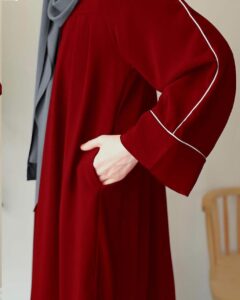 Muslimaat_Abaya