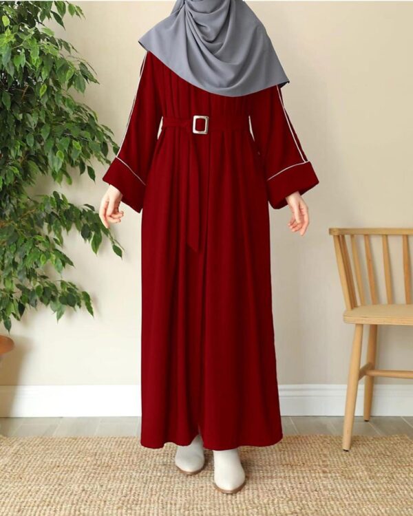 Muslimaat_Abaya