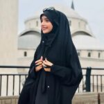 Muslimaat_Abaya