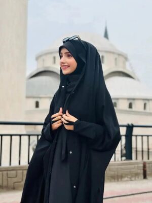 Muslimaat_Abaya
