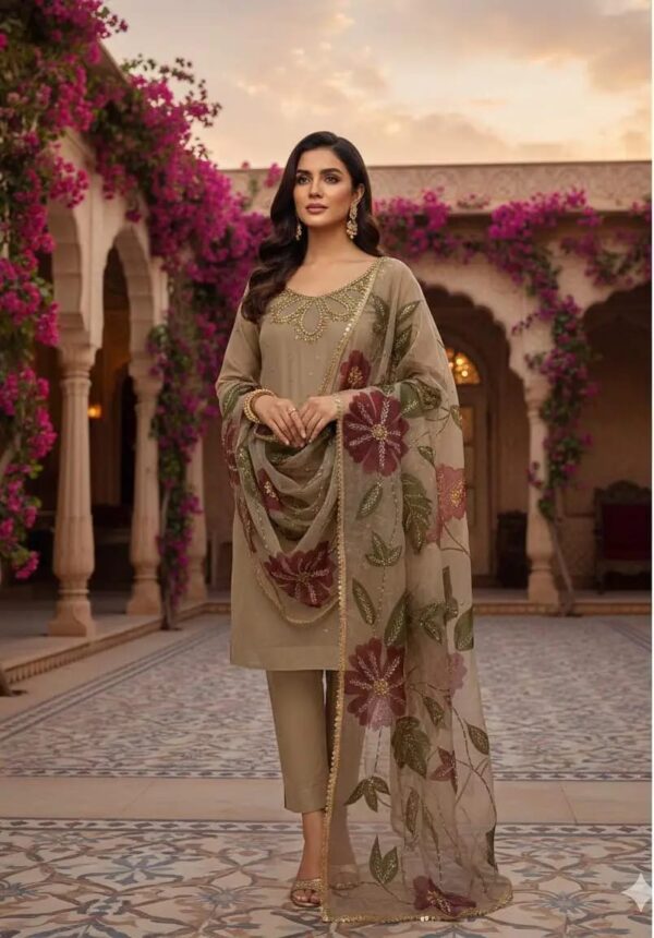 Women's 3Pc Unstitched Organza Sequins Embroidered Suits Color Beige