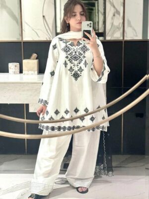 Women's 2Pc Linen Embroidered Kurta Shalwar Suit Color White