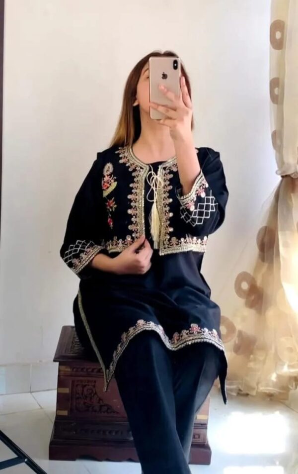 Women's 2Pc Stitched Lienee Sequins Embroidered Suits